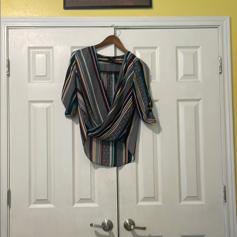 I.N. San Francisco Black and Gray Wrap Blouse 3/4 Sleeve